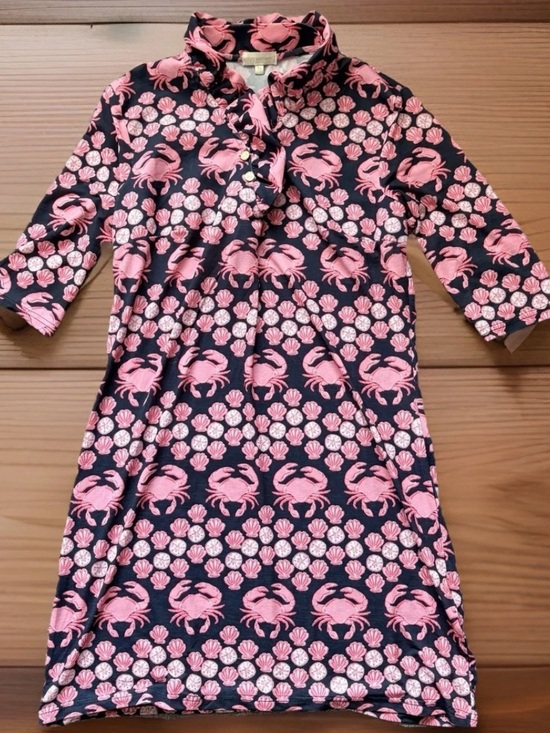 Simply Southern Dresses & Skirts - SIMPLY SOUTHERN Dress Womens Medium Navy Pink Crab Shell Print Ruffle Neck Midi